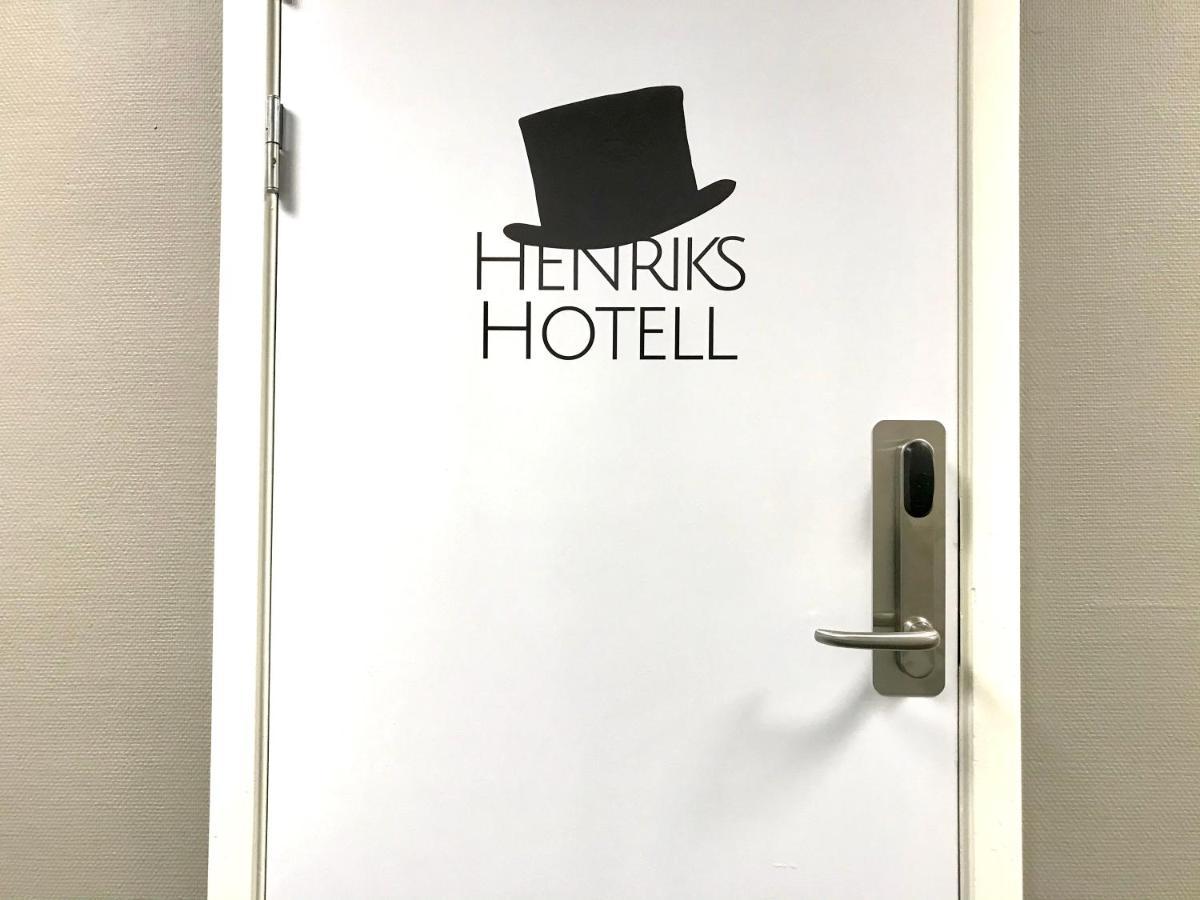 Henriks Hotell Σίεν Εξωτερικό φωτογραφία